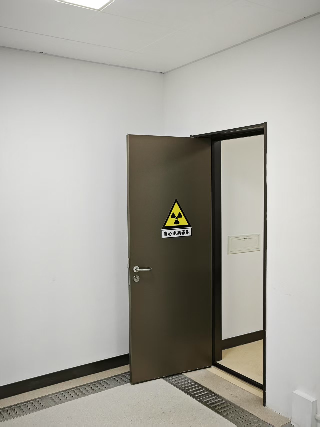 聊城CT室手动单开防护铅门