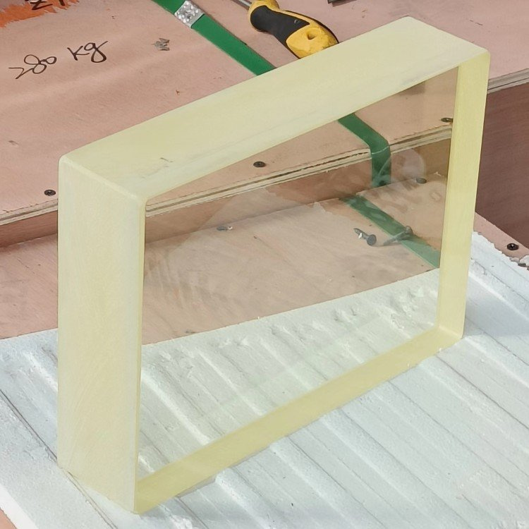 聊城铅玻璃是什么材料做的